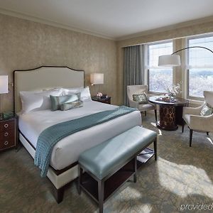 Deluxe Water View King Room